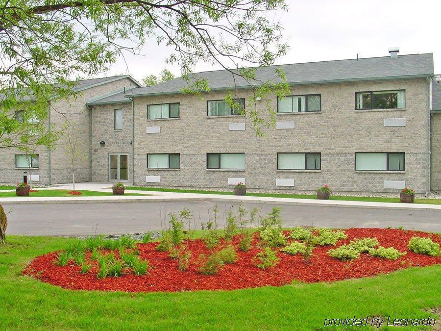 Residence & Conference Centre - Brockville Extérieur photo